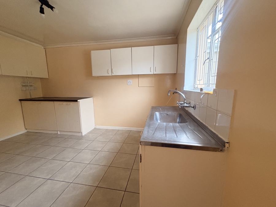 To Let 1 Bedroom Property for Rent in Belthorn Estate Western Cape